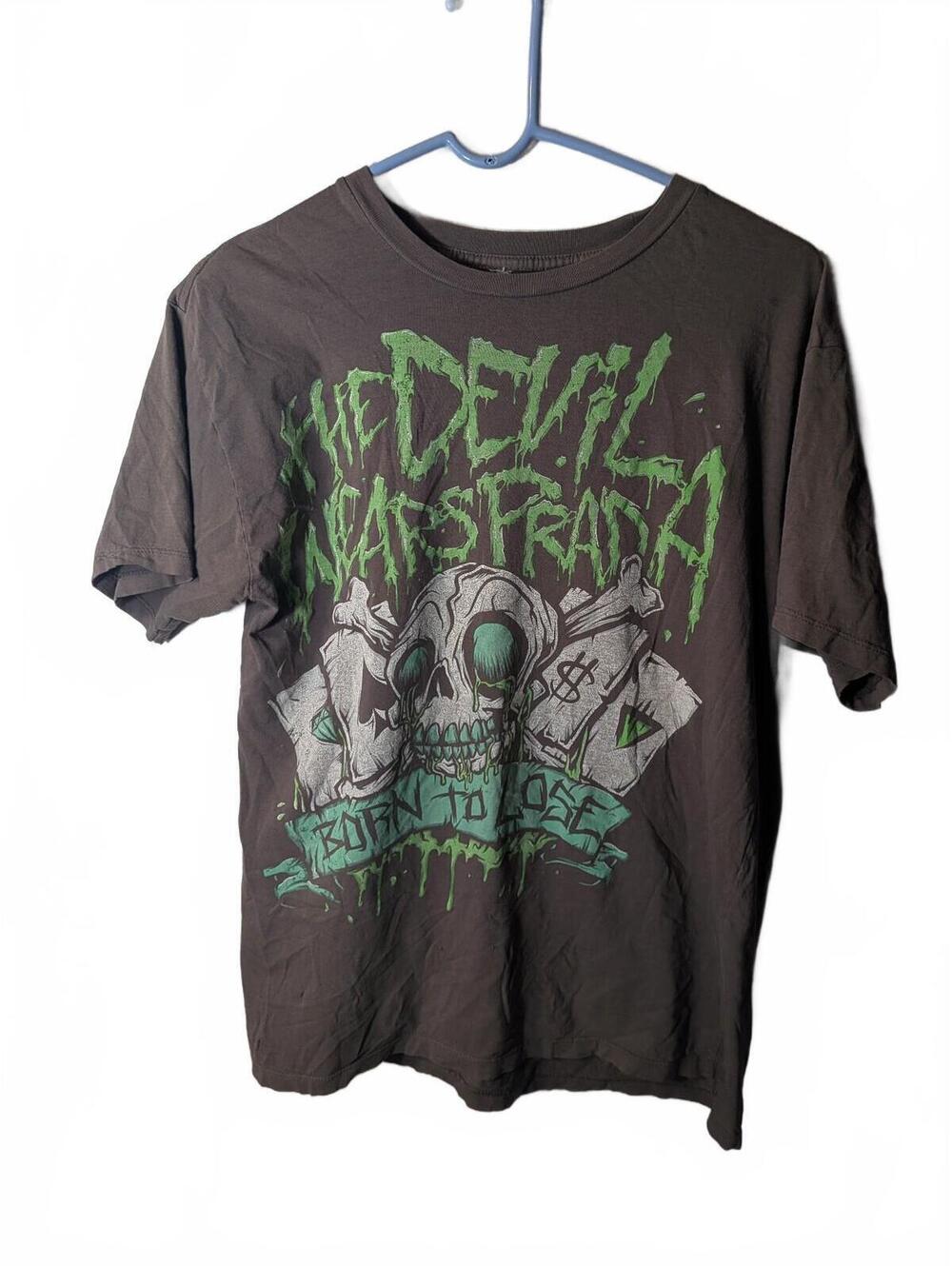 The Devil Wears Prada Born To Lose 2011 T-Shirt Brown Green Metalcore Band Tee